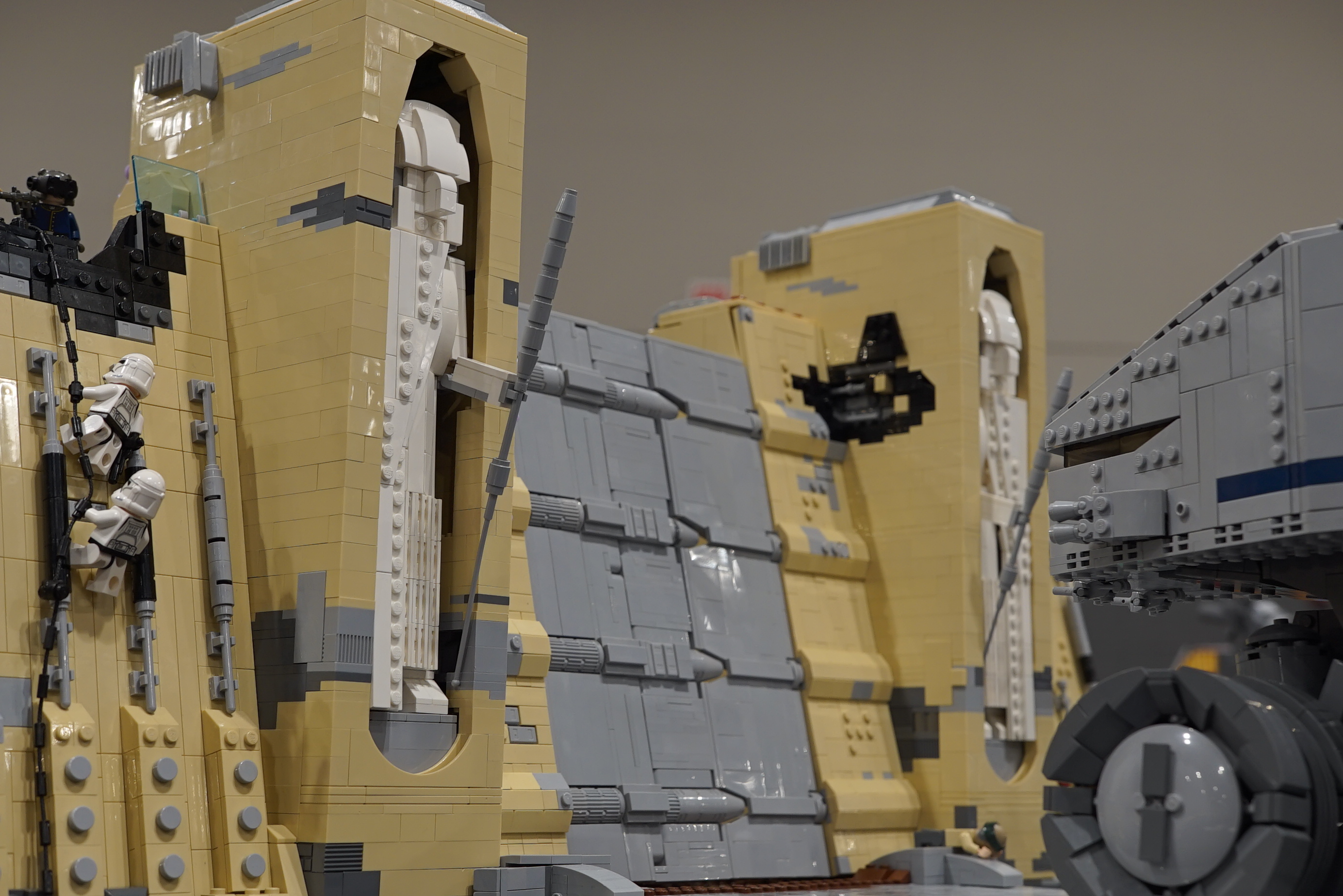 LEGO TheBrickPuke Laceropes Build 